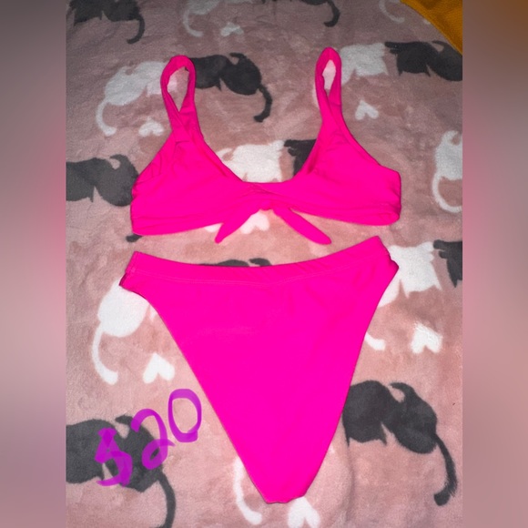 bikini - Picture 5 of 7